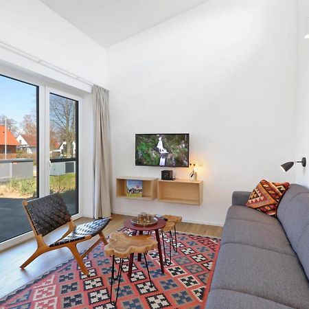 Amazing Home In Lembruch-Duemmer See With Kitchen ภายนอก รูปภาพ