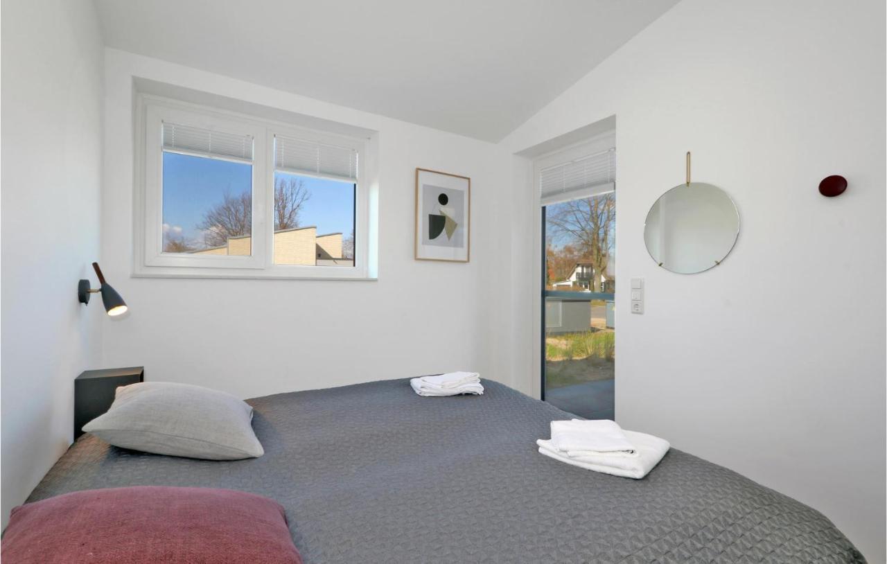 Amazing Home In Lembruch-Duemmer See With Kitchen ภายนอก รูปภาพ