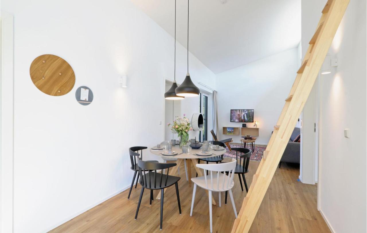 Amazing Home In Lembruch-Duemmer See With Kitchen ภายนอก รูปภาพ